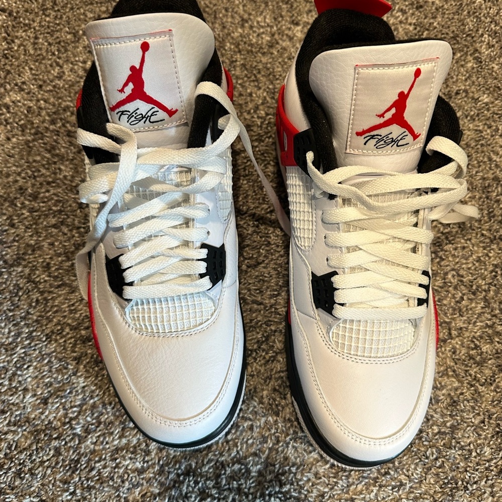 Men’s Jordan 4 retro shoes